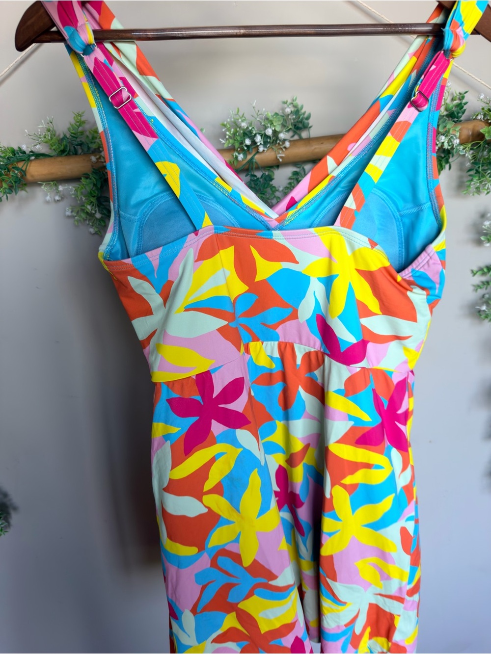 Lands’ End Floral Swimdress One Piece Size 12 - Picture 6 of 6